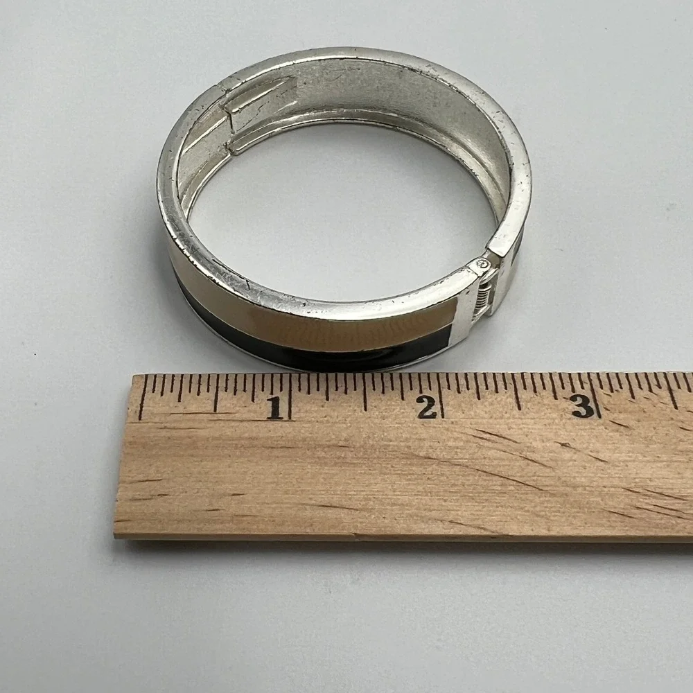 Enamel Bangle Black‎ and Cream Enamel Silver Tone Clamper Bracelet